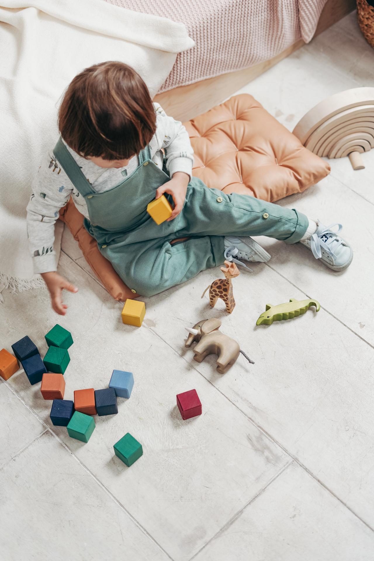 GARDE D'ENFANTS EN BAS AGE